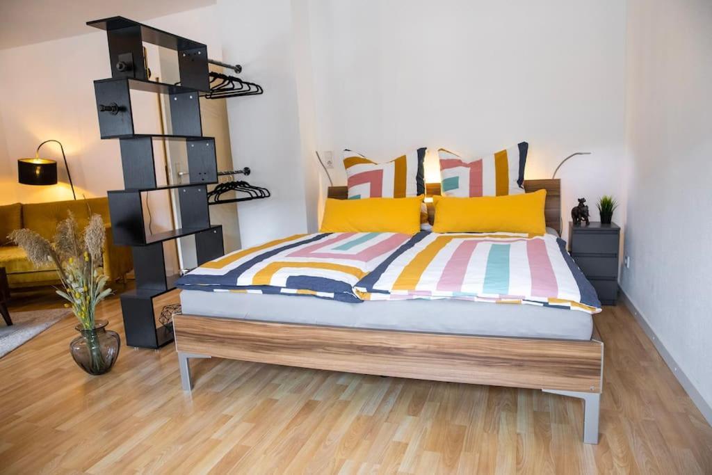 Ruhig Und Zentral. Einzigartig Im Suedviertel Apartment